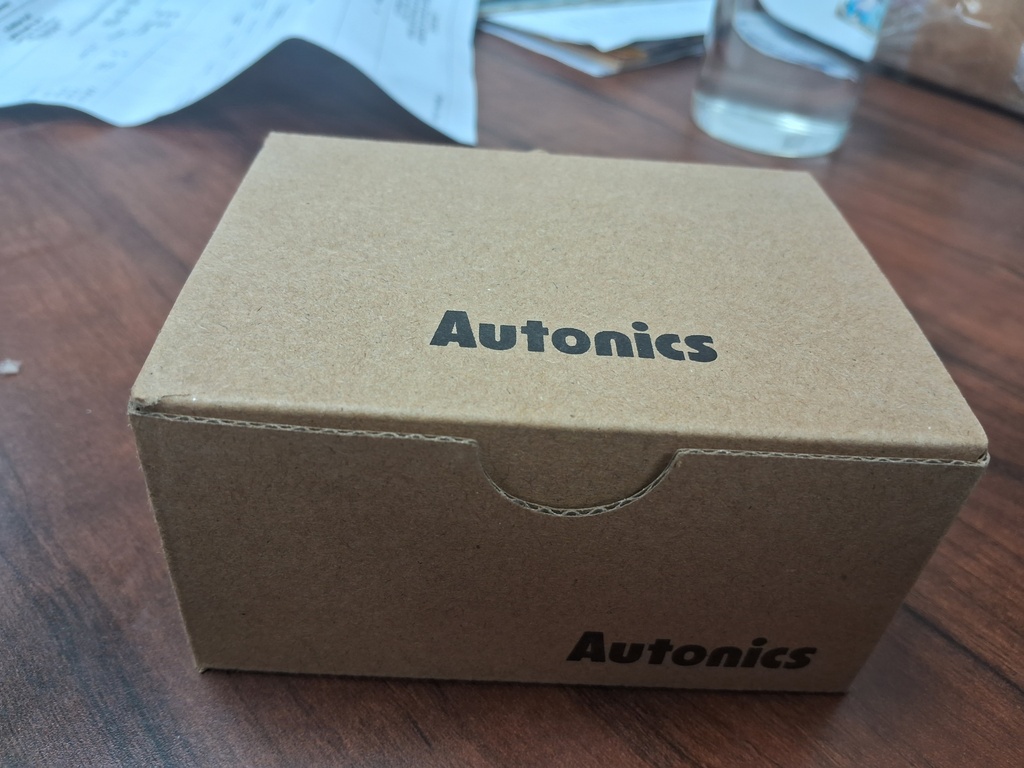 BRQM400-DDTA-P Autonics Photoelectric Sensor