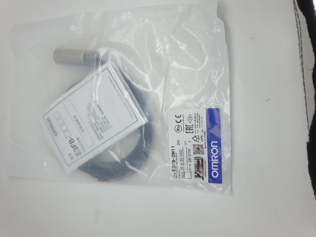E3FB-DN11 OMRON Photoelectric Sensor