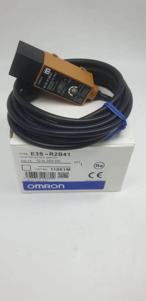 E3S-R2B41  Omron Photoelectric Switch.